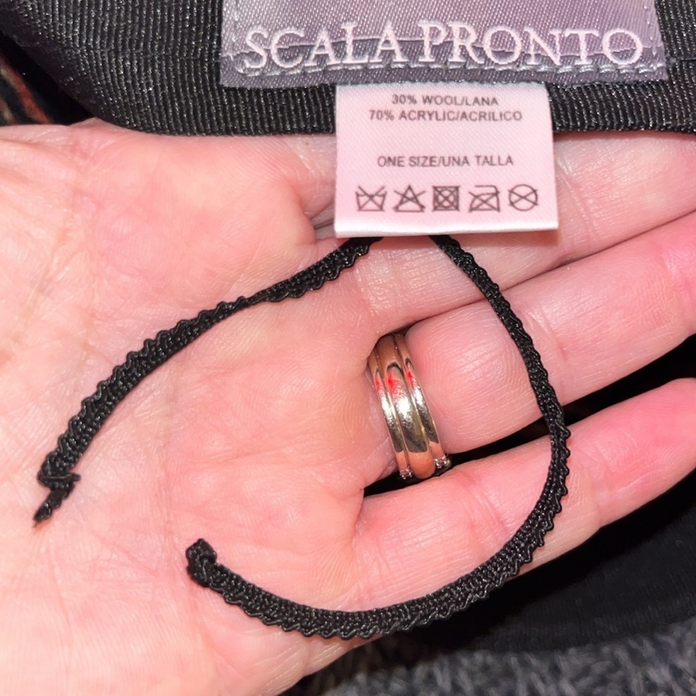 Scala Pronto wool blend knit hat NWT one size - Picture 7 of 8